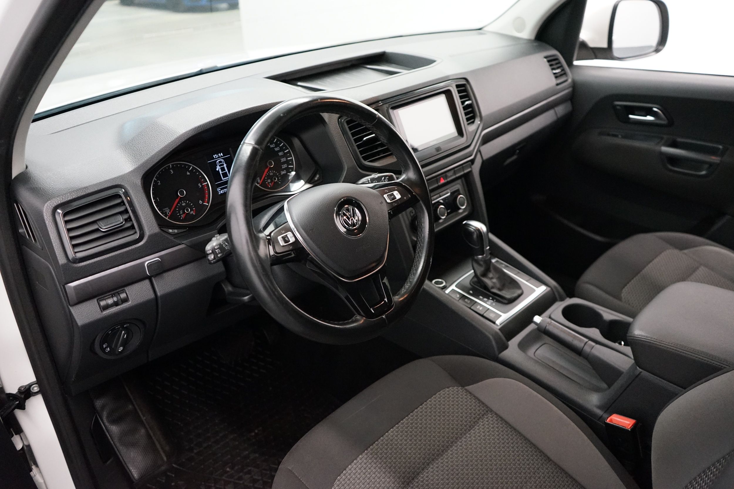 Volkswagen Amarok 2017, bild 6/22