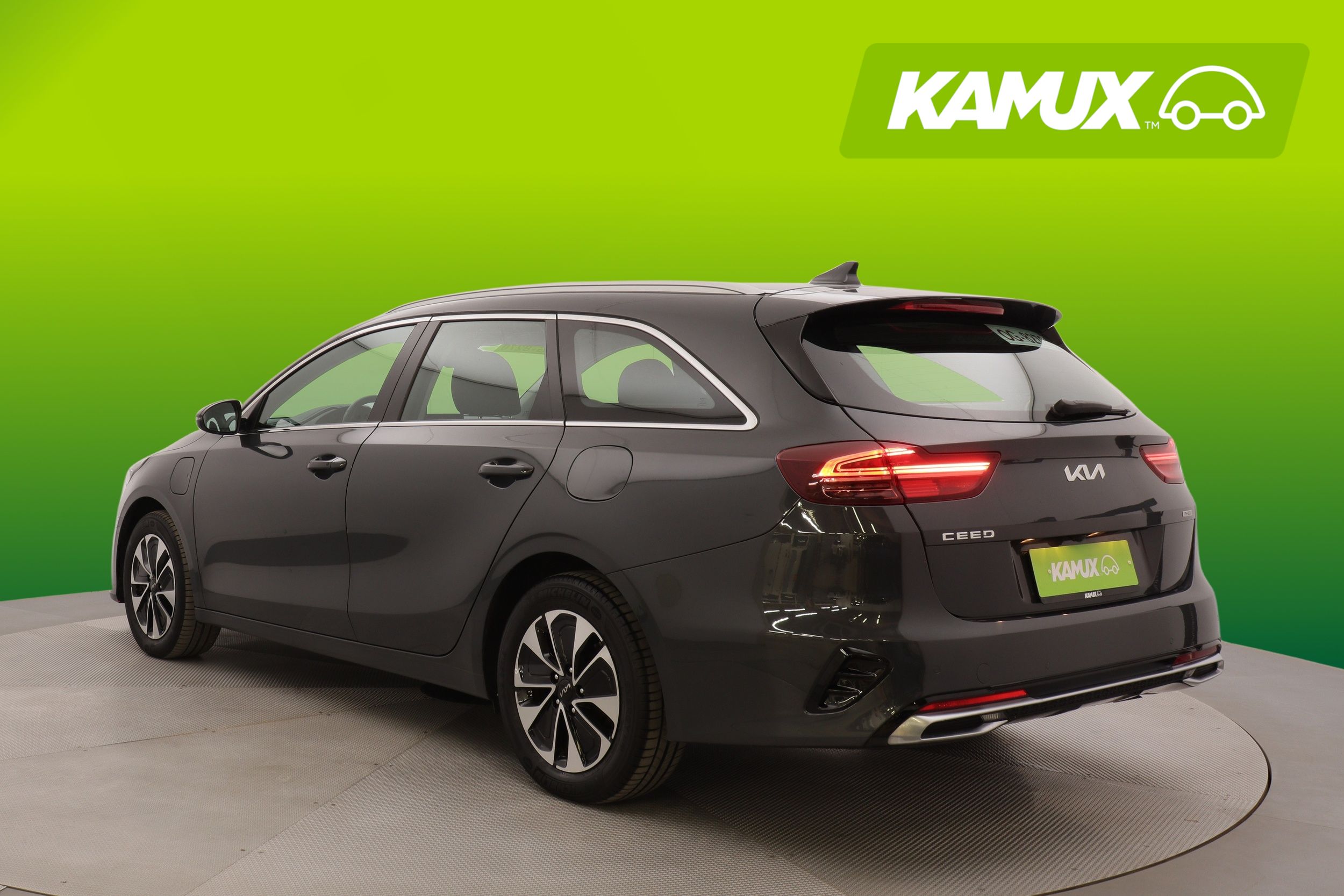 Kia Ceed 1,6 GDI Plug-In Hybrid SW DCT 2022, bild 4/23