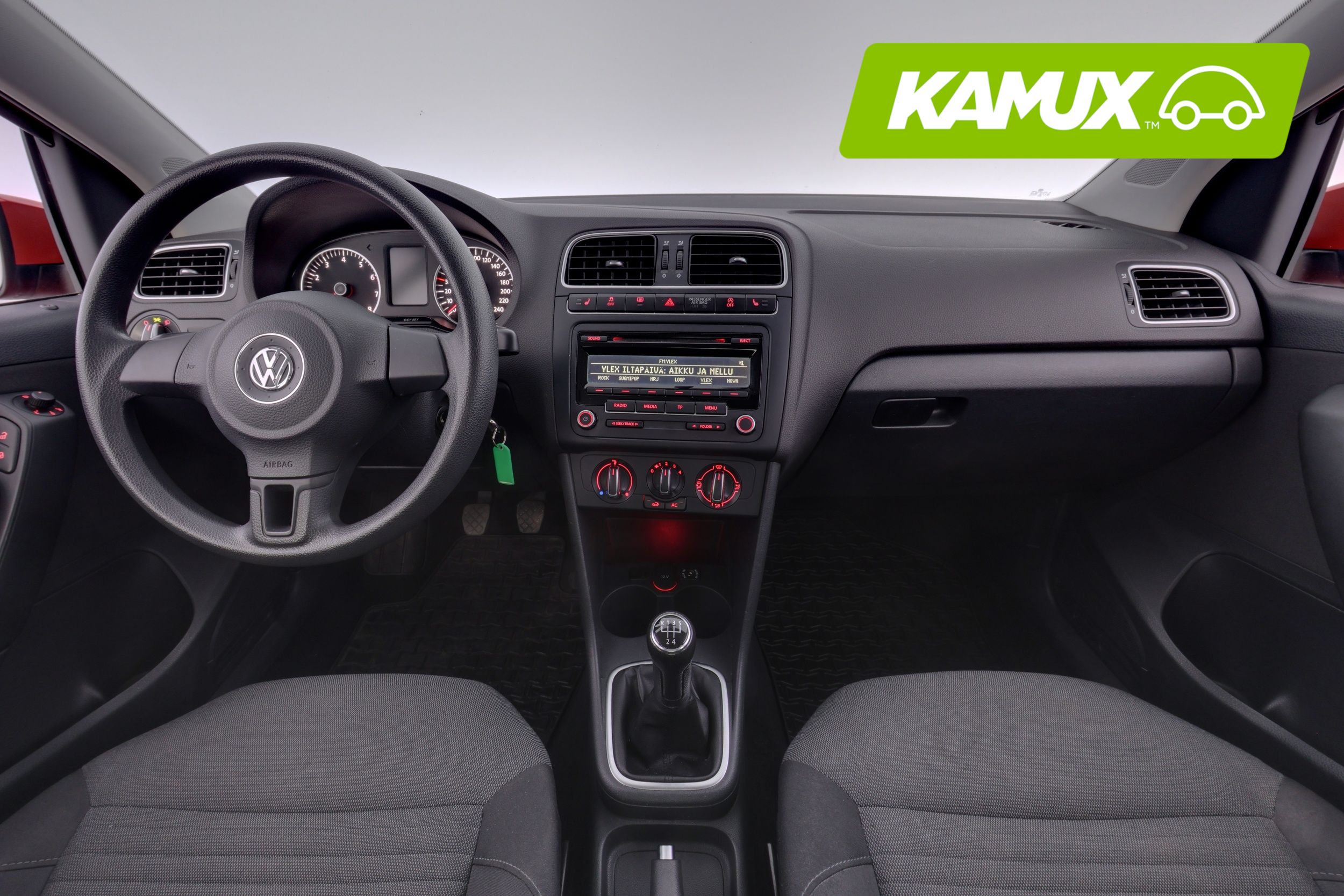 Volkswagen Polo 2012, photo 7/17