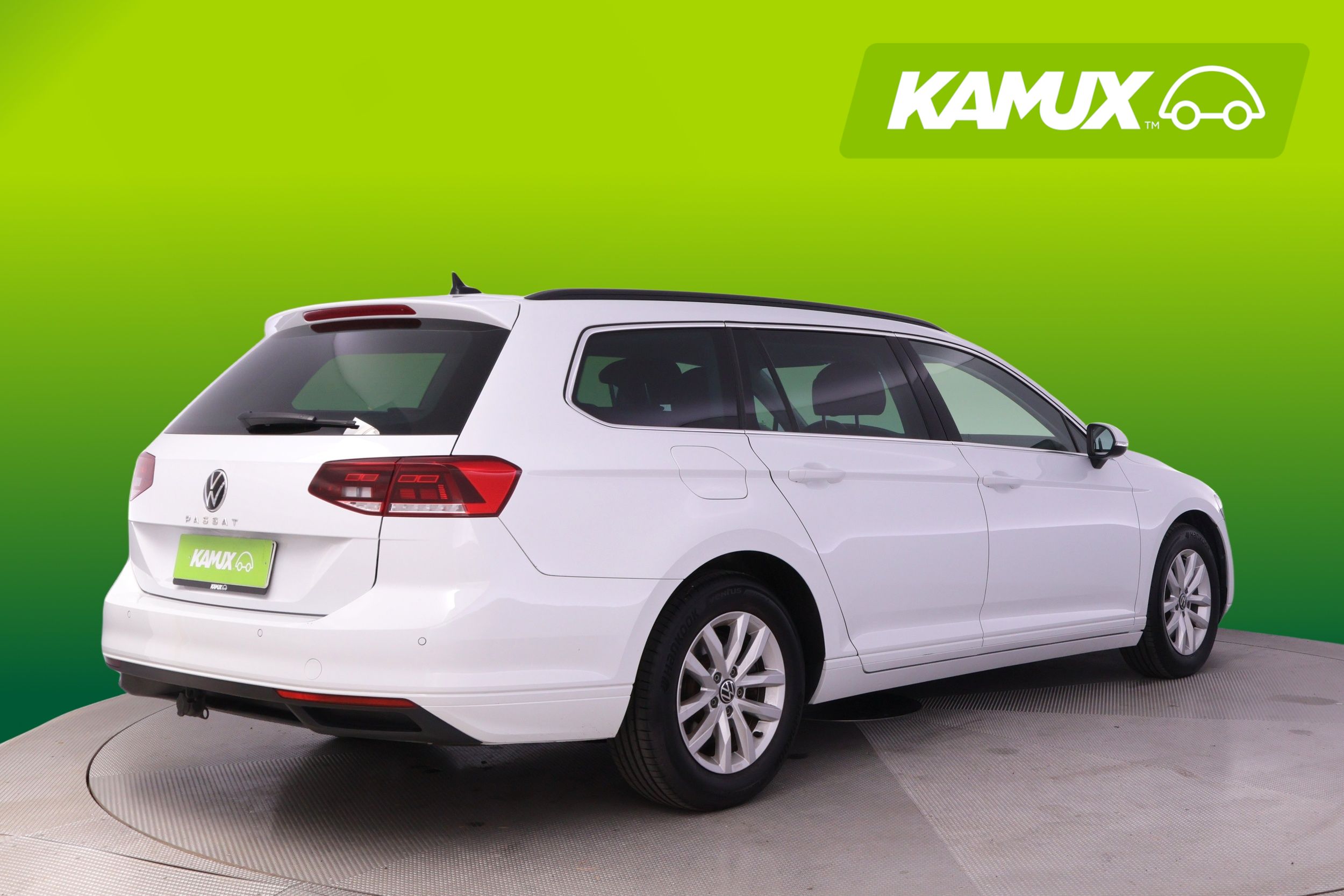 Volkswagen Passat 2023, photo 2/27