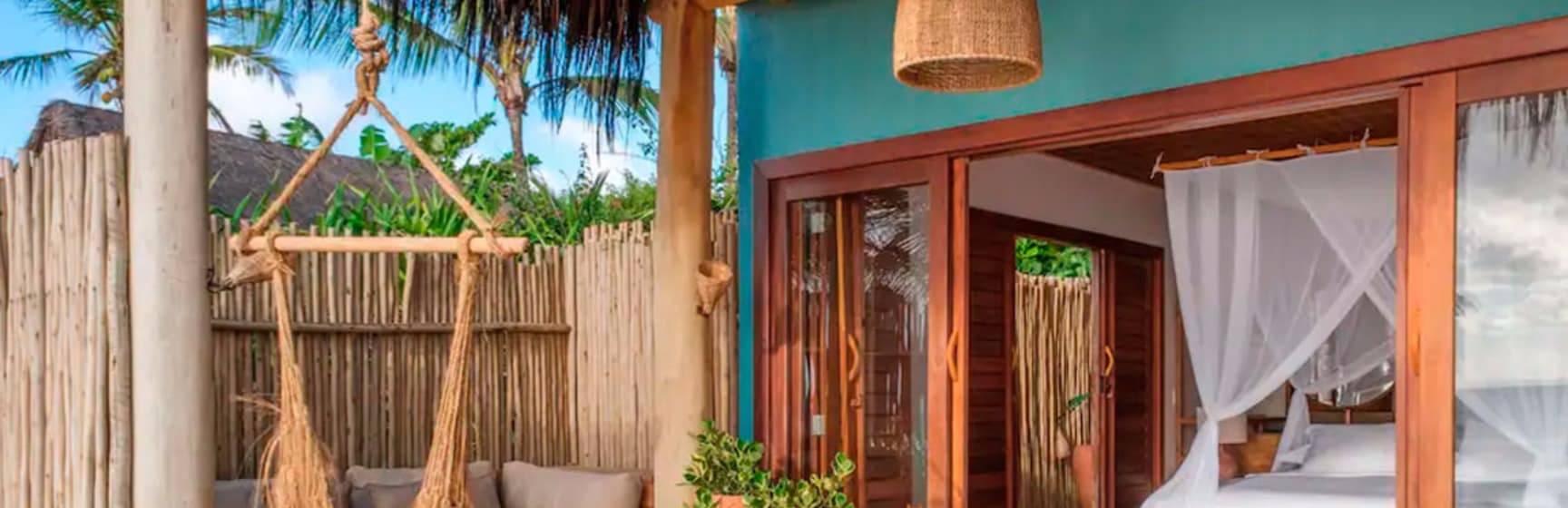 Hayo pe na areia bahia caraiva outside