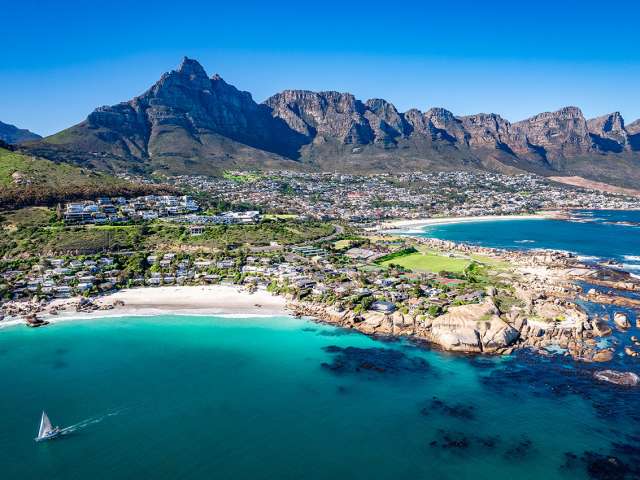 Africa do sul cape town clifton beach aerial