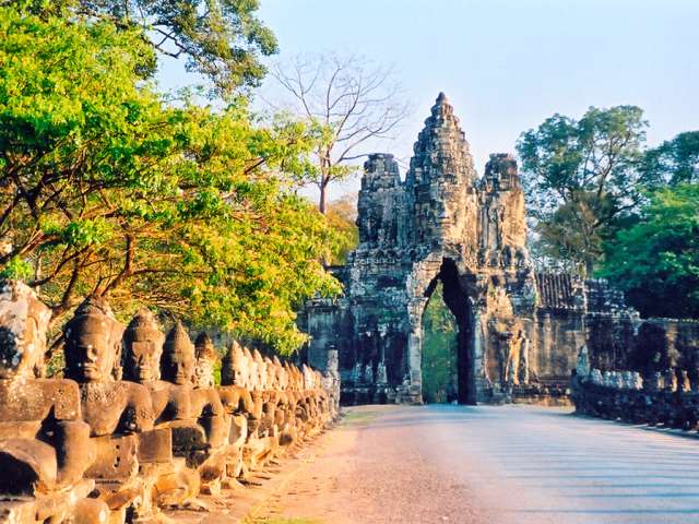 Amawaterways siemreap angkor wat gate