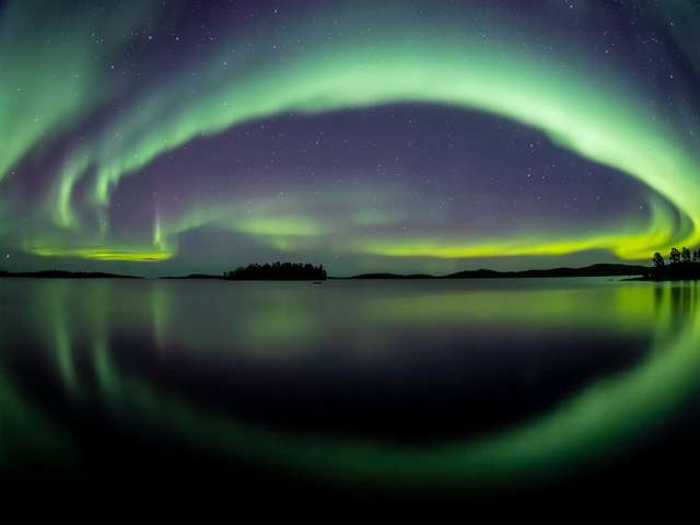 Finlandia laponia aurora boreal no lago nanguniemi inari pertti turunen