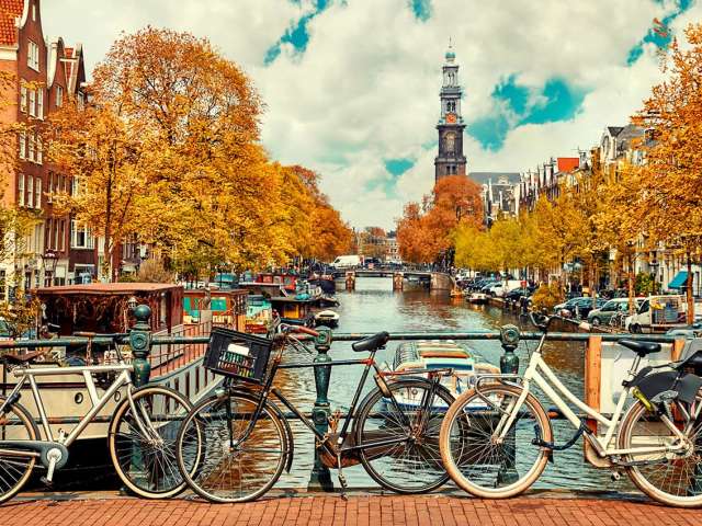 Shutterstock holanda amsterda bikes mo canal