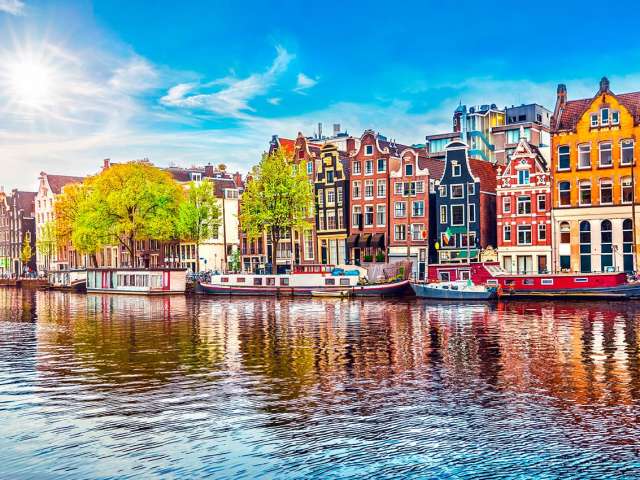 Shutterstock holanda amsterda casas no rio amstel