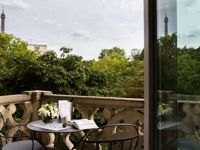 La reserve apartments paris