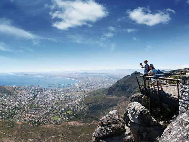 Vista panorâmica da cidade de Cape Town da Table Mountain
