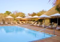 Africa do sul kapama river lodge pool and deck area