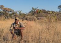 zimbabue jenmanselect bigcavecamp rinoceronte avistamento