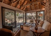 Dulini river suite lounge