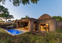 Sabi sabi earth lodge luxury suite