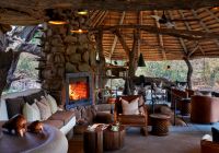Toro river lodge inside