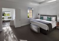 Australia lla the louise stonewell suite quarto