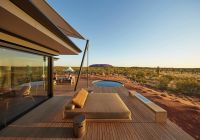Australia uluru longitude 131 suite externa