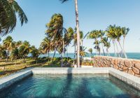 Alagoas pedras do patacho bangalo vista mar piscina