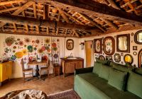 Casa Freud, Ibiti Village