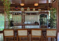 Juma lodge bar