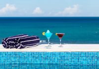 Maitei hotel arraial d ajuda piscina drinks