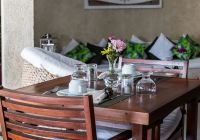 Maitei hotel arraial d ajuda table