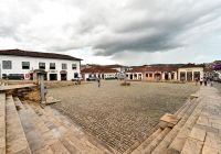 Mariana minas gerais praca claudio manoel da costa