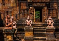 Camboja siemreap banteaysrei templo estatuas