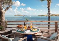 Le barthelemy hotel amis cafe da manha