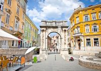Golden roman gate pula croacia