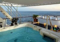 Cruzeiro aqua expeditions blu jacuzzi