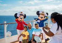Disney cruise line disney wish familia foto