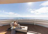 Regent seven seas seven seas grandeur grandeur signature suite mulher