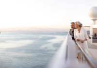 Regent seven seas seven seas grandeur pool deck casal