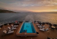 Swan hellenic sh diana pool deck