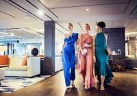The ritz carlton yatch navio evrima amigas