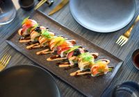 The ritz carlton yatch navio evrima gastronomia asiatica