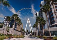 Dubai emirados arabes parques e diversao roda gigante