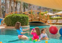 The ritz carlton dubai kids pool