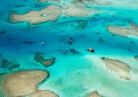 Águas cristalinas em Fiji