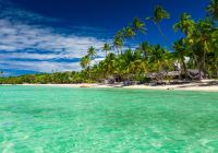Praia agua cristalina Ilhas Fiji
