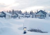 Finlandia rovaniemi santas hotels igloos arctic neve