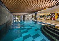 Franca courchevel barriere les neiges spa piscina interna
