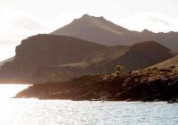 Iate aquaexpeditions galapagos aquamare montanha pordosol
