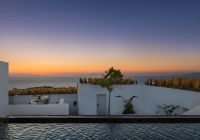 Andronis arcadia grecia piscina por do sol