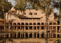 India amanbagh predio principal e piscina