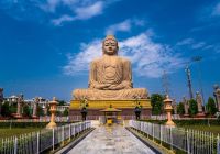 Shutterstock india bodhgaya bihar great buddha statue mahabodhi temple complex