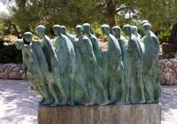 Escultura em Yad Vashem, o Memorial do Holocausto.