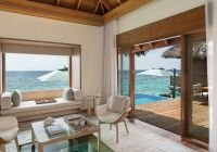 Huvafen fushi ocean pool