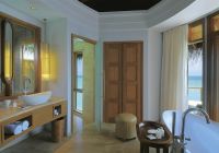 Constance halaveli maldives banheiro da water villa