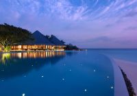 Dusit thani maldives pool