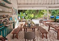 Finolhu maldives art studio